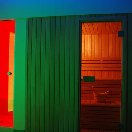 Holiday Old Barn 펜션 *