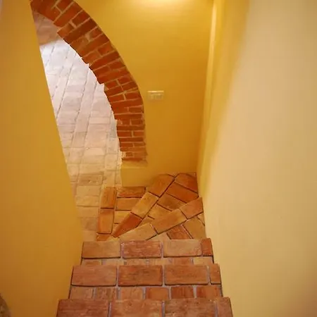 度假居 Old Barn 乌马格